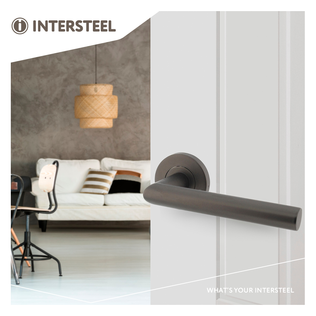 Deurkruk Jura op rond rozet ø53x8mm antracietgrijs - Intersteel 0029.127202 - Deurbeslag-en-meer.nl