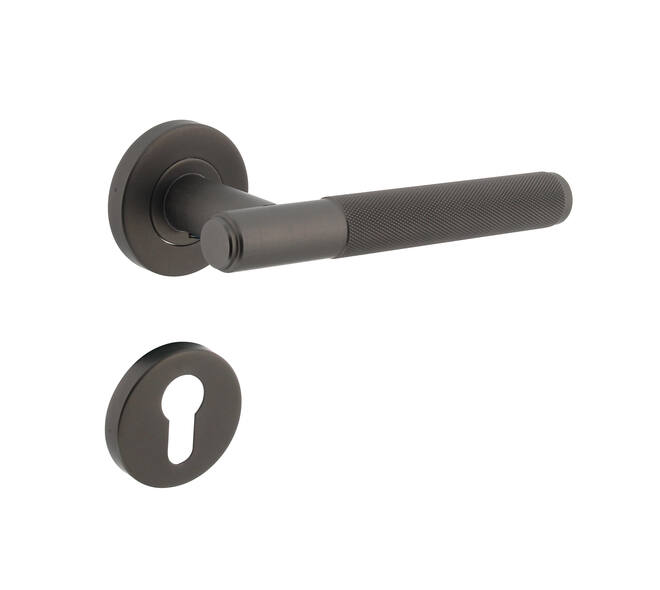 Deurkruk Rombo op rond rozet incl. cilinderrozetten antracietgrijs - Intersteel 0029.126905 - Deurbeslag-en-meer.nl